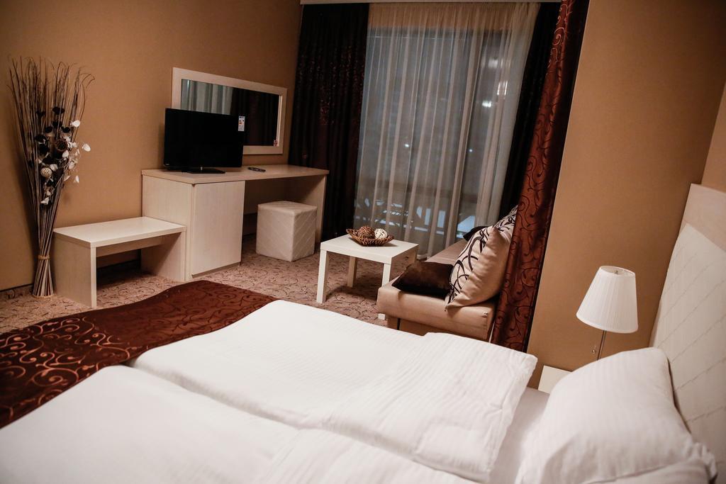 Einstein House & Spa Marchevo الغرفة الصورة