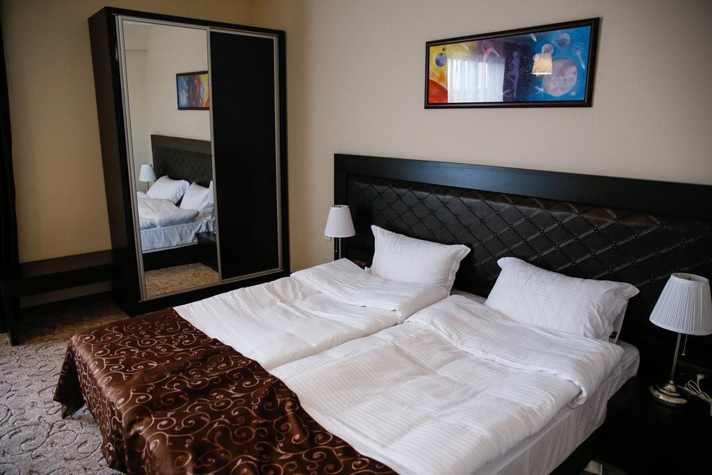 Einstein House & Spa Marchevo الغرفة الصورة